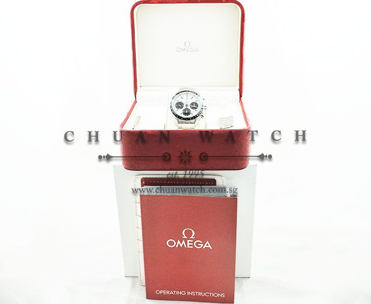 Omega Speedmaster Automatic Date Panda 323.30.40.40.04.001 - Discontinued - Image 5