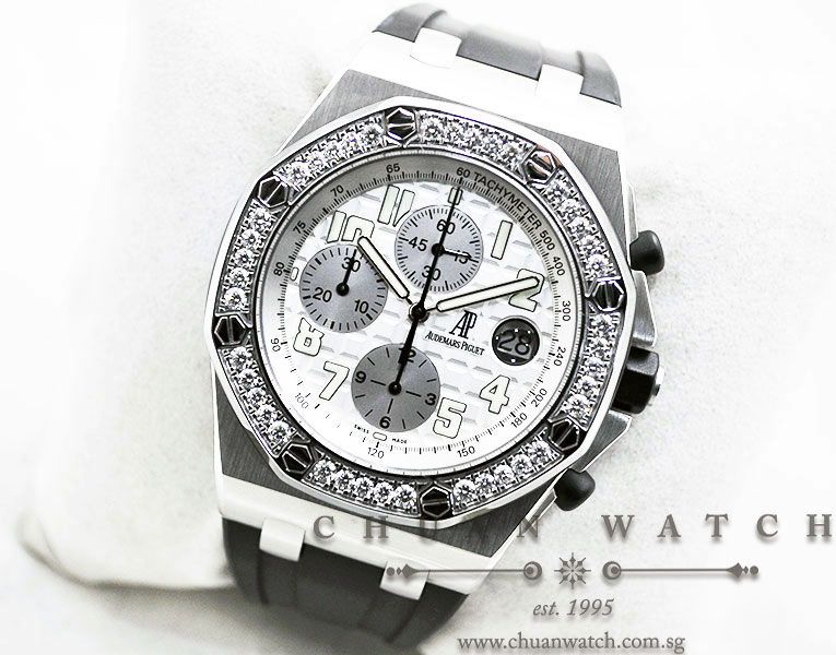 Audemars Piguet Royal Oak Offshore Rubber Clad White 25940SK - Discontinued - Image 2