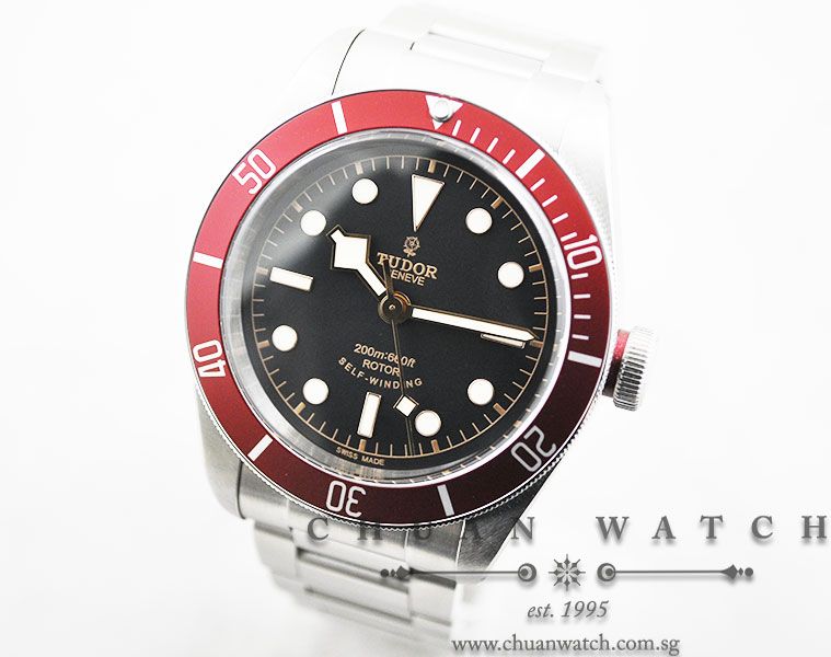 Tudor Heritage Black Bay Burgundy 79220R - Discontinued - Image 2