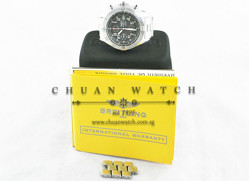 Breitling Avenger Skyland 45mm A13380 - Discontinued - Image 5