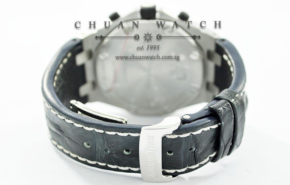 Audemars Piguet Royal Oak Offshore White Themes 42mm 26020ST - Discontinued - Image 4