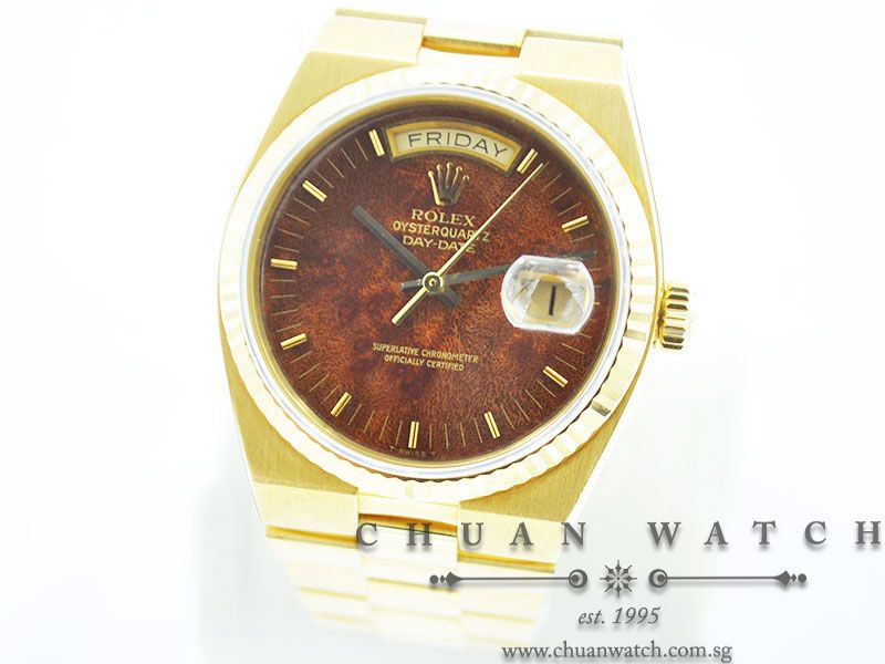 Rolex Vintage OysterQuartz Day-Date 36mm 19018 Wood Dial - Discontinued - Image 2