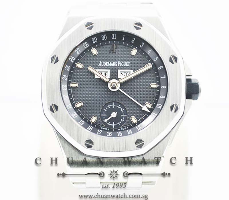 Audemars Piguet Royal Oak Offshore Triple Calendar 39mm 25807ST - Discontinued
