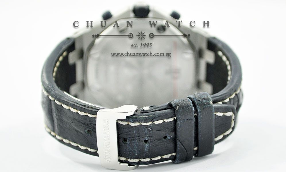 Audemars Piguet Royal Oak Offshore Navy 42mm 26170ST - Discontinued - Image 4