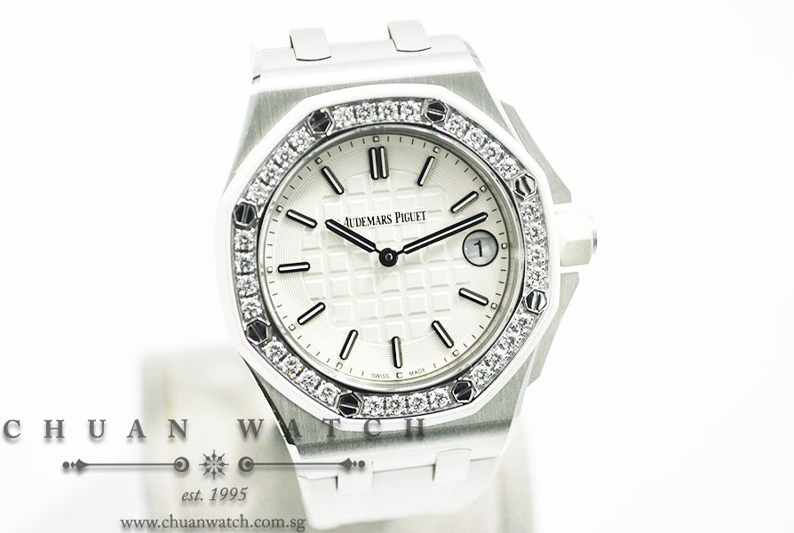 Audemars Piguet Ladies Royal Oak Offshore Quartz 37mm 67540SK - Discontinued - Image 3