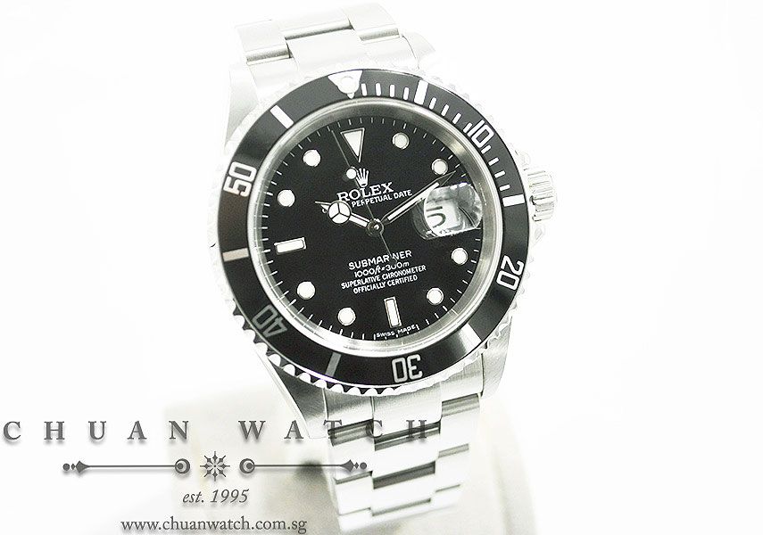 Rolex Submariner Date 16610 - Discontinued - Image 3