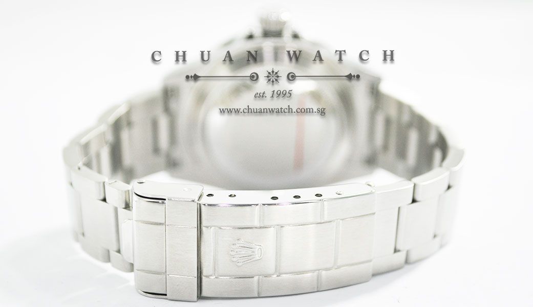 Rolex Submariner Date 16610 - Discontinued - Image 4