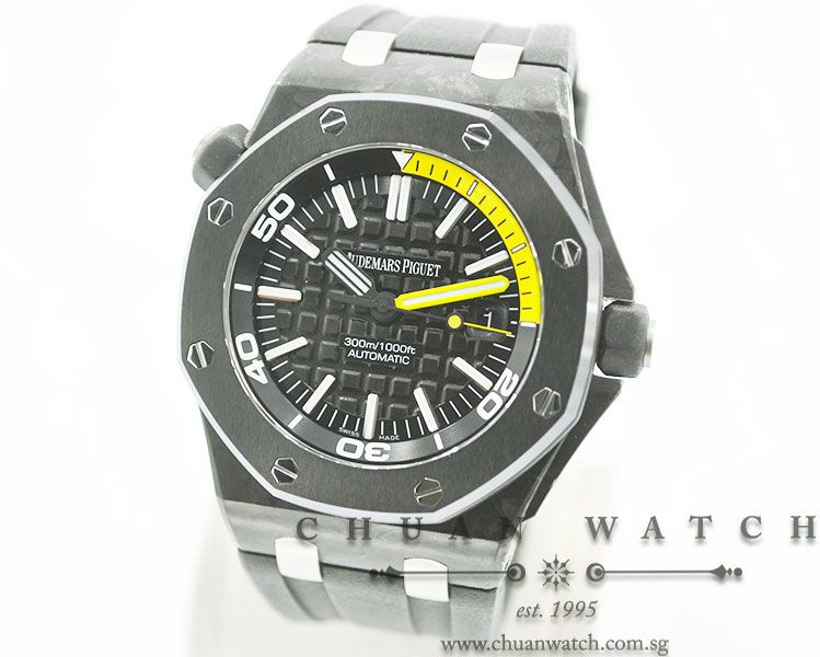 Audemars Piguet Royal Oak Offshore Diver Carbon 42mm 15706AU - Discontinued - Image 2