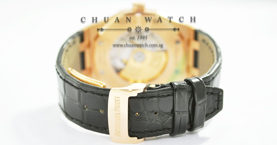 Audemars Piguet Royal Oak Automatic Rose Gold 41mm 15400OR Black - Discontinued - Image 4