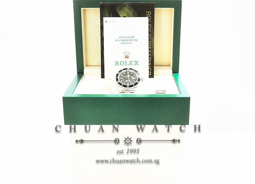 Rolex Submariner Date 16610 - Discontinued - Image 5
