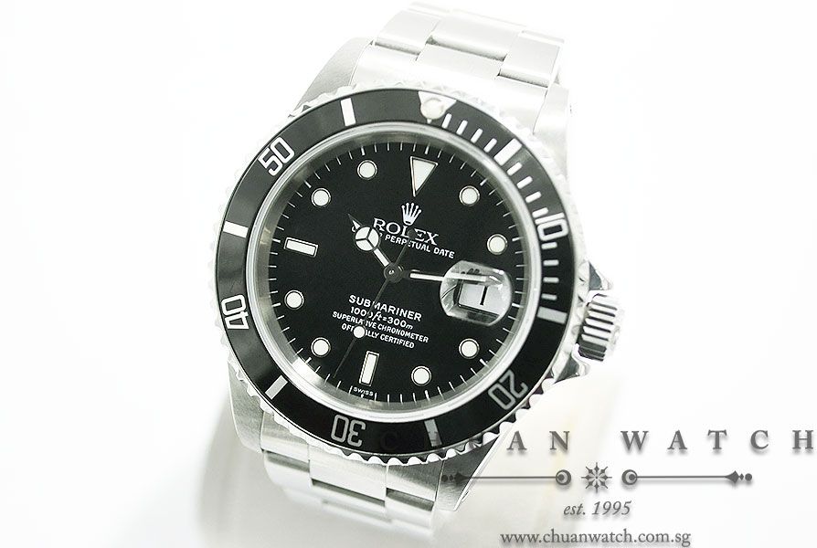 Rolex Submariner Date 16610 - Discontinued - Image 2