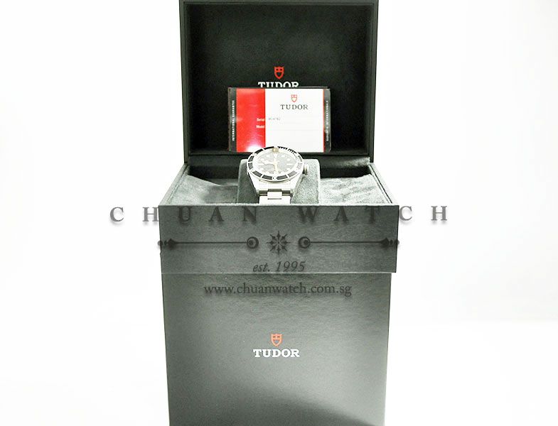 Tudor Heritage Black Bay Black 41mm 79230N - Image 5