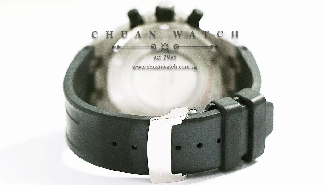 Audemars Piguet Ladies Royal Oak Offshore 37mm 26048SK Black - Discontinued - Image 4
