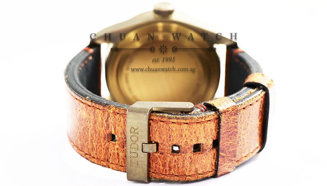 Tudor Black Bay Bronze 43mm 79250BM - Discontinued - Image 4