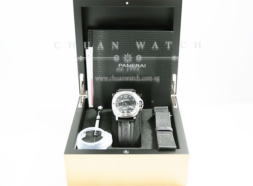 Panerai Luminor Submersible 44mm Pam 1024 U - Discontinued - Image 5