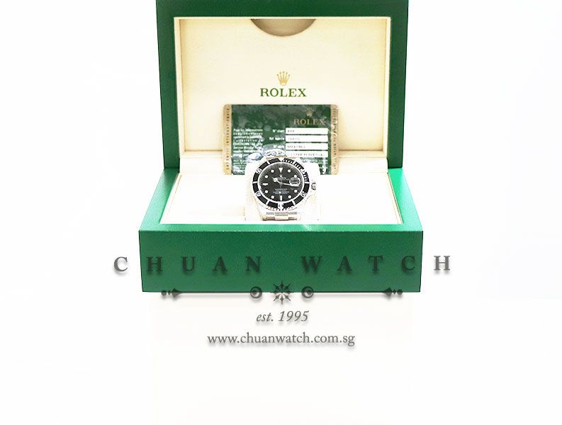 Rolex Submariner Date 16610 - Discontinued - Image 5
