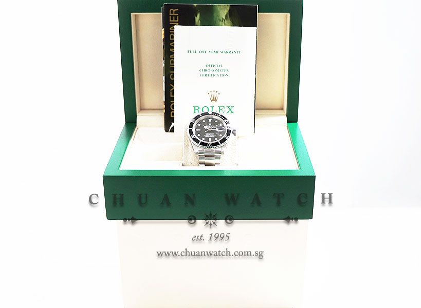 Rolex Submariner Date 16610 - Discontinued - Image 5