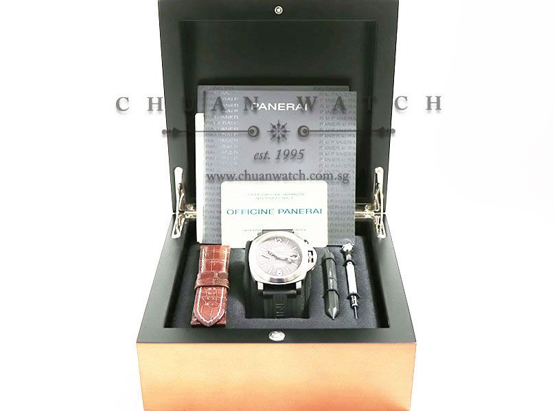 Panerai Luminor Marina Automatic Titanio 44mm Pam 240 J - Discontinued - Image 5