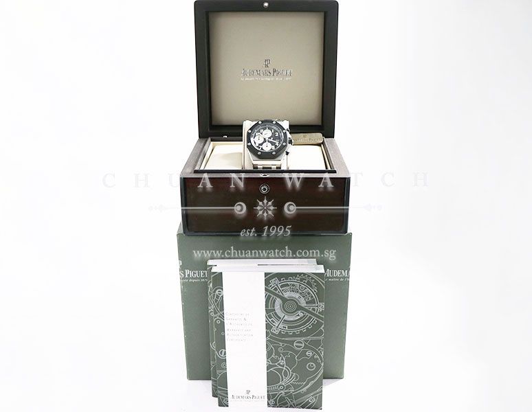 Audemars Piguet Royal Oak Offshore Rubber Clad 42mm 25940SK Black - Discontinued - Image 5