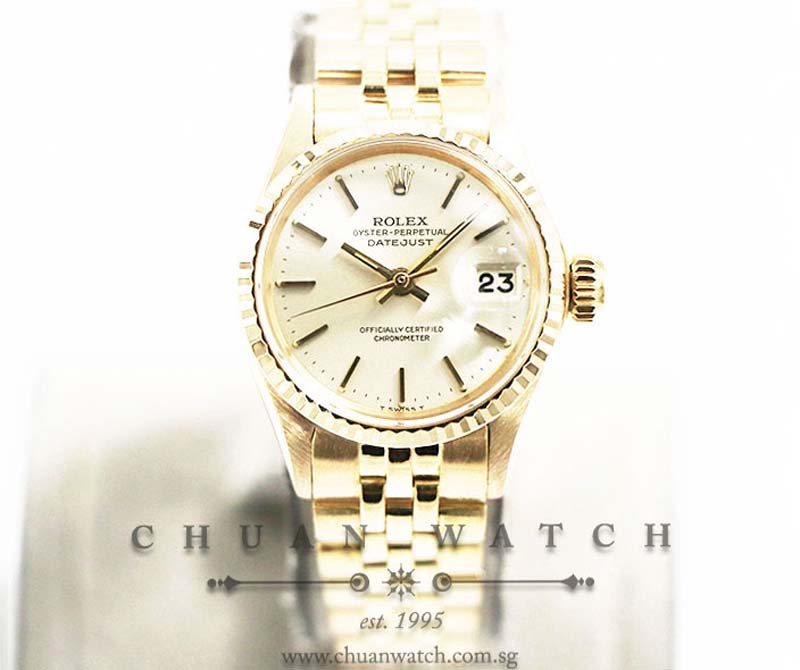 Rolex Vintage Ladies DateJust Yellow Gold 26mm 6517 Silver Sunburst Index - Discontinued