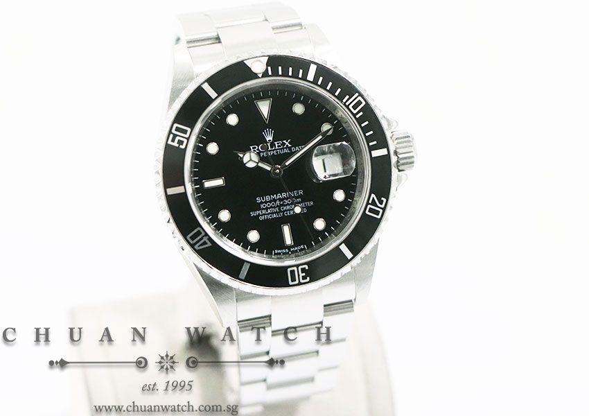 Rolex Submariner Date 16610 - Discontinued - Image 3