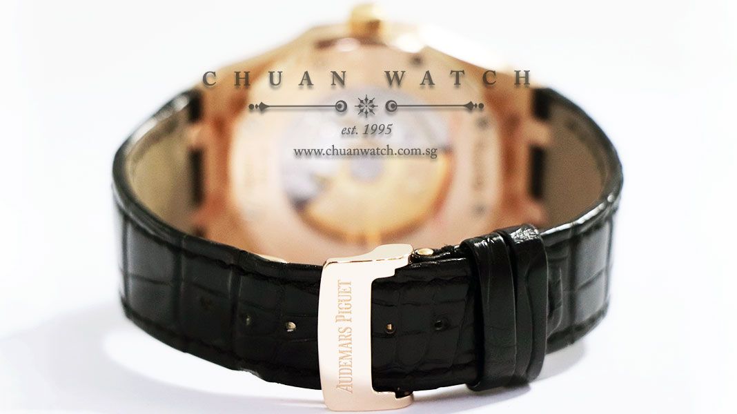 Audemars Piguet Royal Oak Automatic Rose Gold 41mm 15400OR Black - Discontinued Reference - Image 4