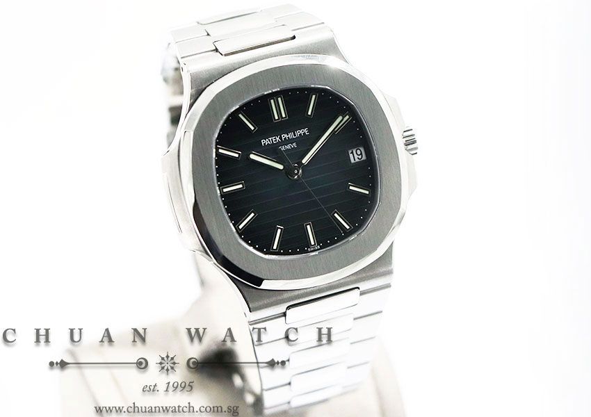 Patek Philippe Nautilus Steel 40mm 5711/1A-001 - Discontinued Dial - Image 3