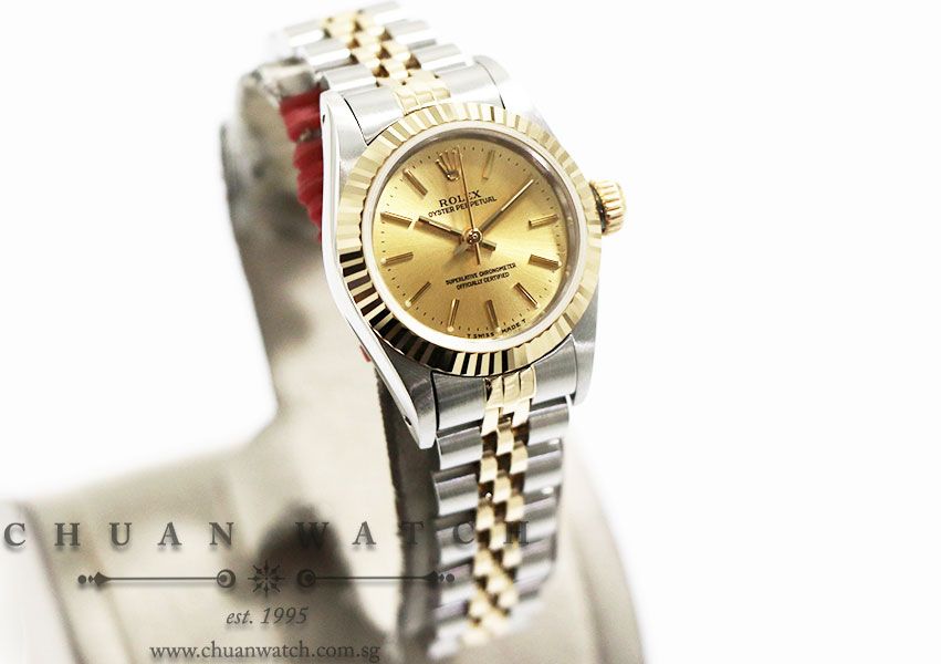 Rolex Ladies Oyster Perpetual No-Date Two-Tone 26mm 67193 Champagne Sunburst Index - Discontinued - Image 3