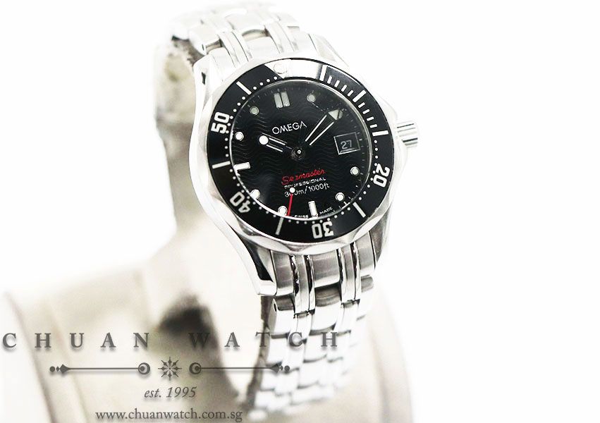 Omega Ladies Seamaster Diver 300M Quartz 28mm 212.30.28.61.01.001 - Discontinued - Image 3