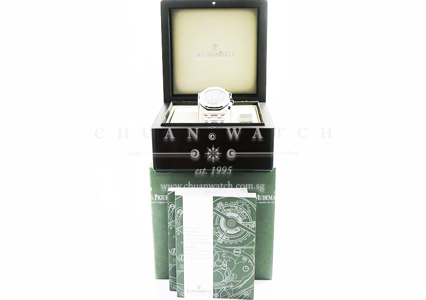 Audemars Piguet Royal Oak Offshore Black Themes Steel 42mm 26170ST - Discontinued - Image 3