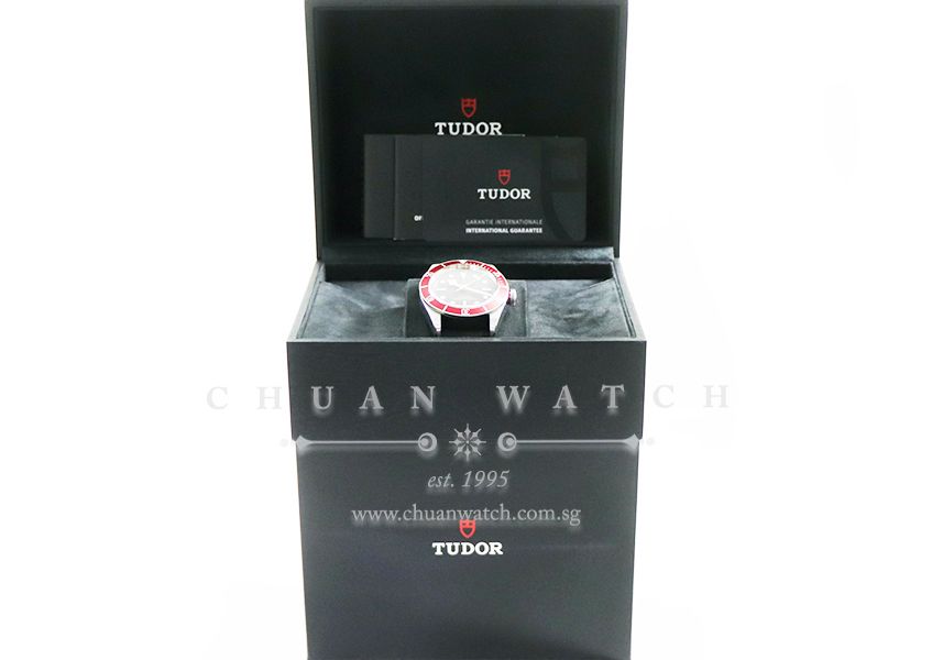 Tudor Black Bay Burgundy 41mm 79230R - Discontinued - Image 3