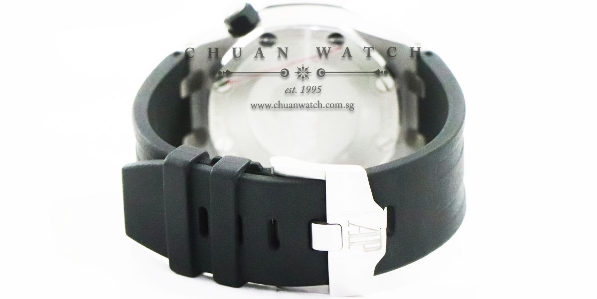 Audemars Piguet Royal Oak Offshore Diver Steel 42mm 15703ST - Discontinued - Image 2