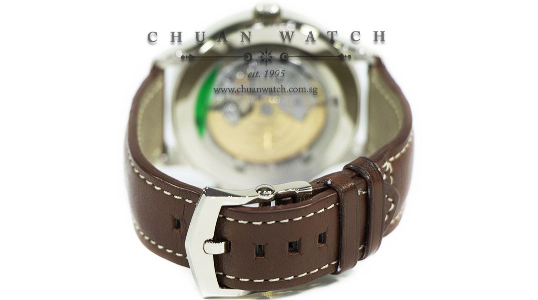 Patek Philippe Calatrava Pilot Travel Time White Gold 42mm 5524G-001 - Image 2