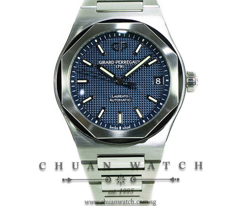 Girard-Perregaux Laureato 42mm 81010-11-431-11A Blue