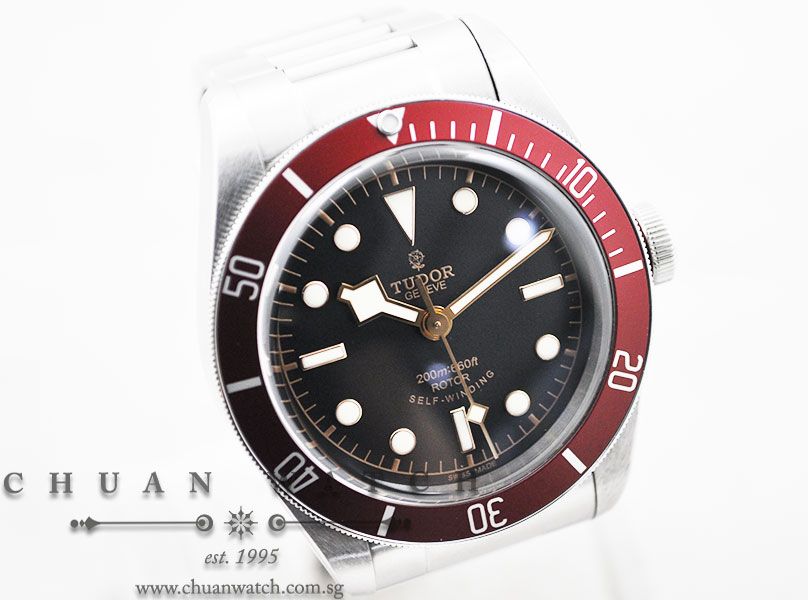 Tudor Heritage Black Bay Burgundy 79220R - Discontinued - Image 3