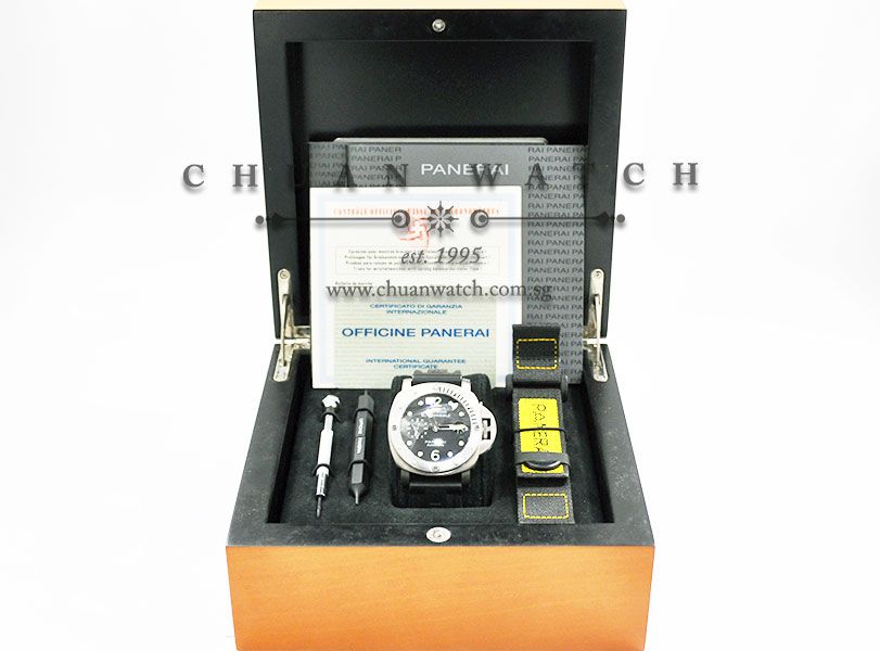Panerai Luminor Submersible Titanio Pam 025 K - Discontinued - Image 5