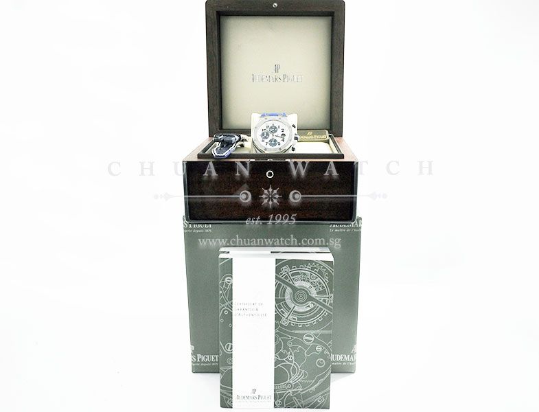 Audemars Piguet Royal Oak Offshore Navy 42mm 26170ST - Discontinued - Image 5