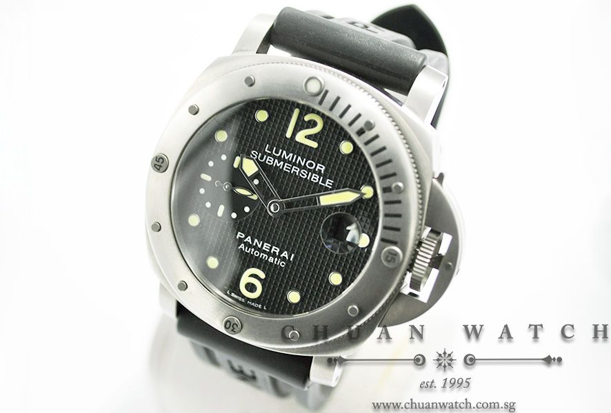 Panerai Luminor Submersible Titanio 44mm Pam 025 O - Discontinued - Image 2