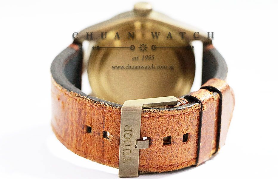 Tudor Black Bay Bronze 43mm 79250BM - Discontinued - Image 4