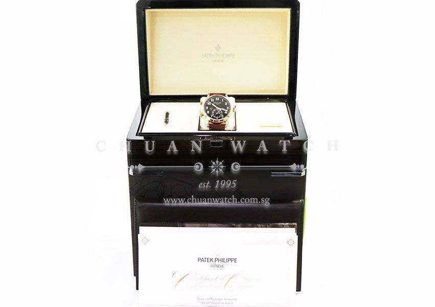 Patek Philippe Calatrava Pilot Travel Time Rose Gold 42mm 5524R-001 - Image 3