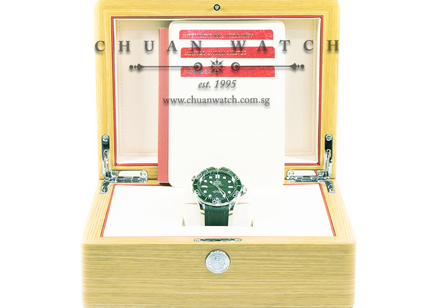 Omega Seamaster Diver 300M Co-Axial Master Chronometer 42mm 210.32.42.20.10.001 Green - Image 3