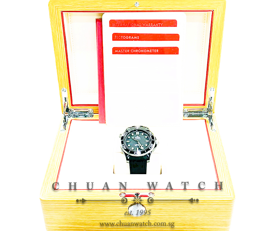 Omega Seamaster Diver 300M Co-Axial Master Chronometer Black Ceramic 43.5mm 210.92.44.20.01.001 Black - Image 4