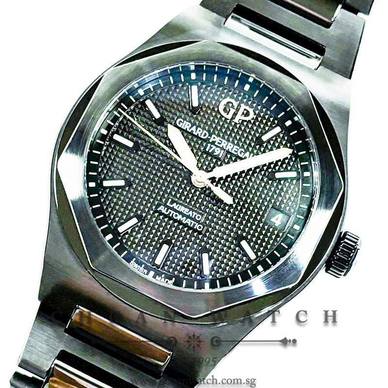 Girard-Perregaux Laureato Black Ceramic 42mm 81010 Black