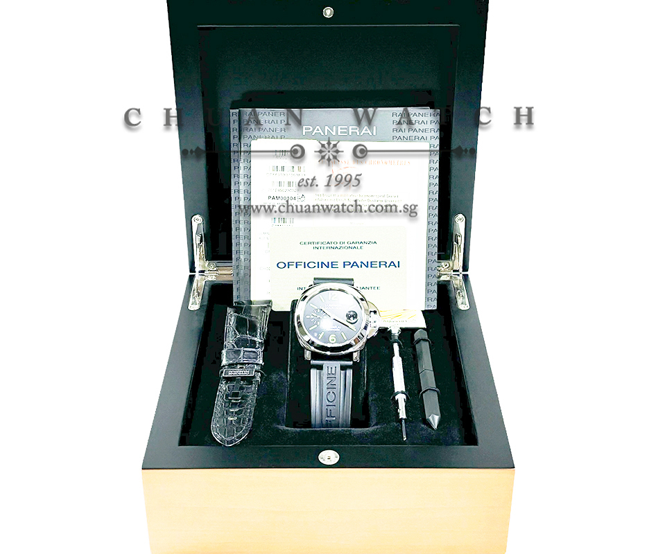 Panerai Luminor Marina Automatic 44mm Pam 104 K - Discontinued - Image 4