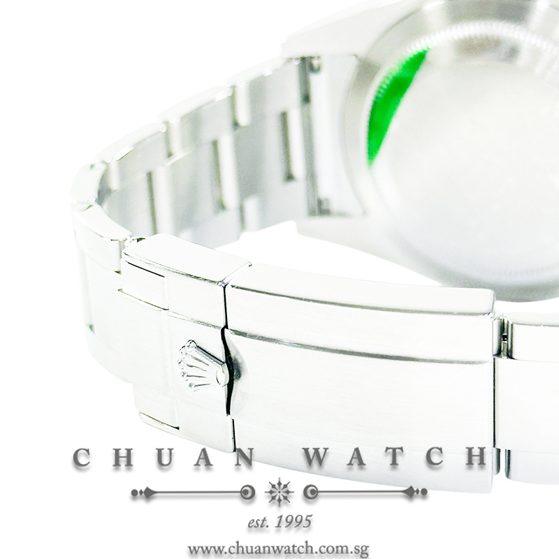 Rolex Explorer 39mm 214270 MK2 - Discontinued - Image 3
