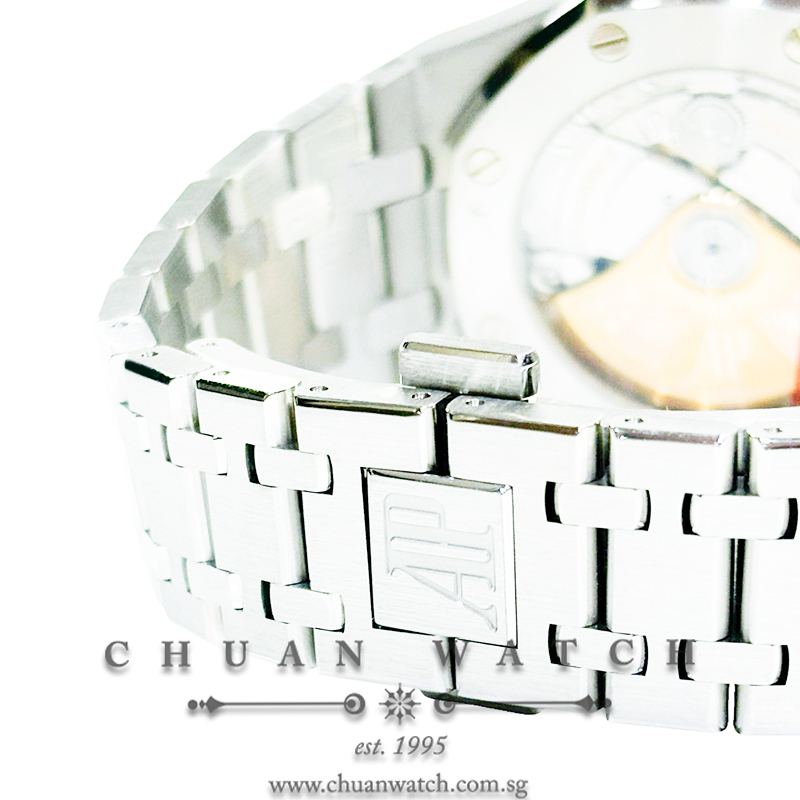 Audemars Piguet Royal Oak Automatic Steel 37mm 15450ST Blue - Discontinued - Image 3