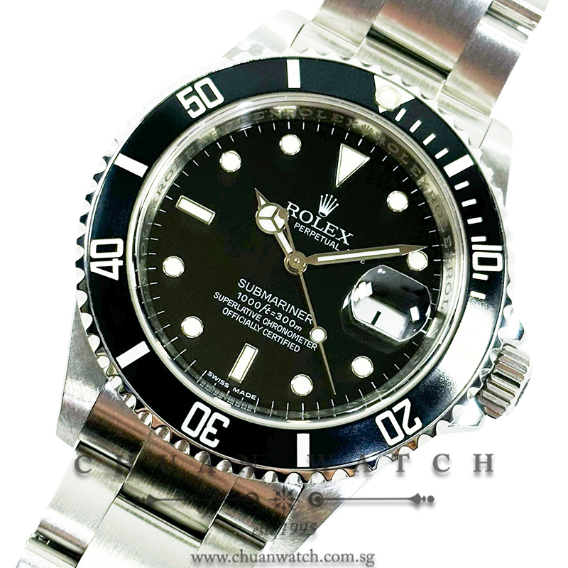 Rolex Submariner Date 16610 - Discontinued