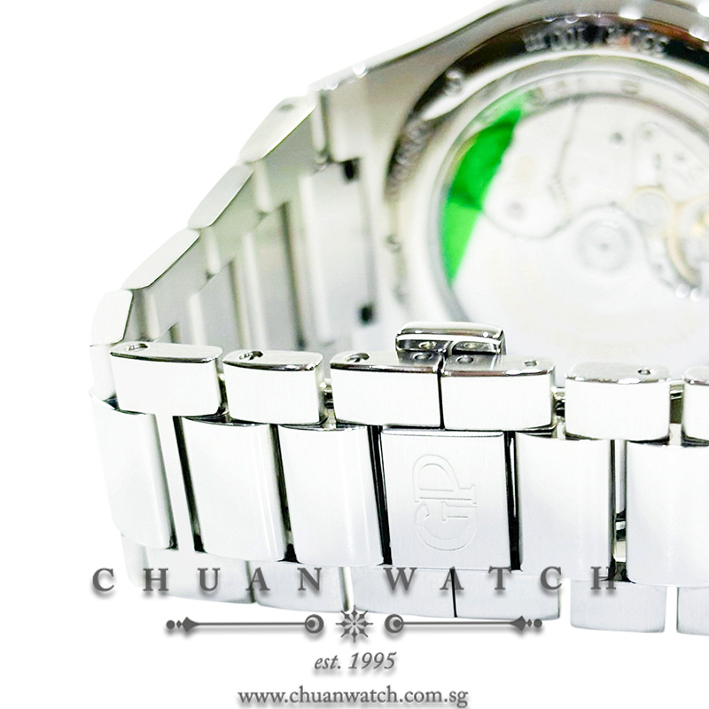 Girard-Perregaux Laureato 42mm 81010 Black - Image 3