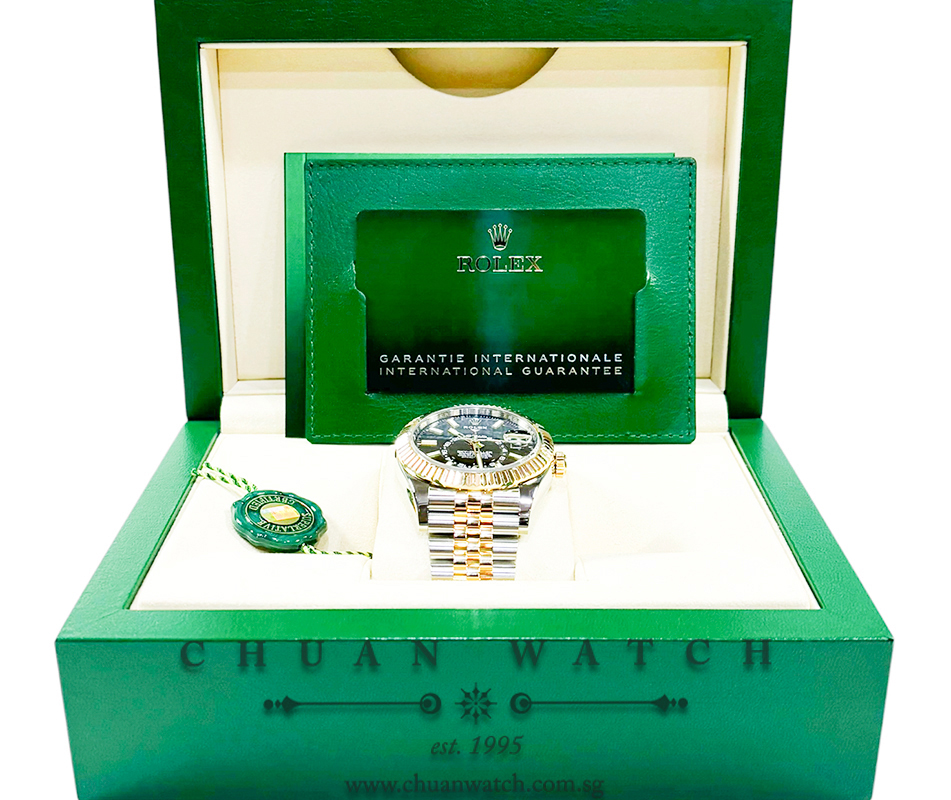 Rolex Sky-Dweller Two-Tone Jubilee 42mm 336933 Black - Image 4