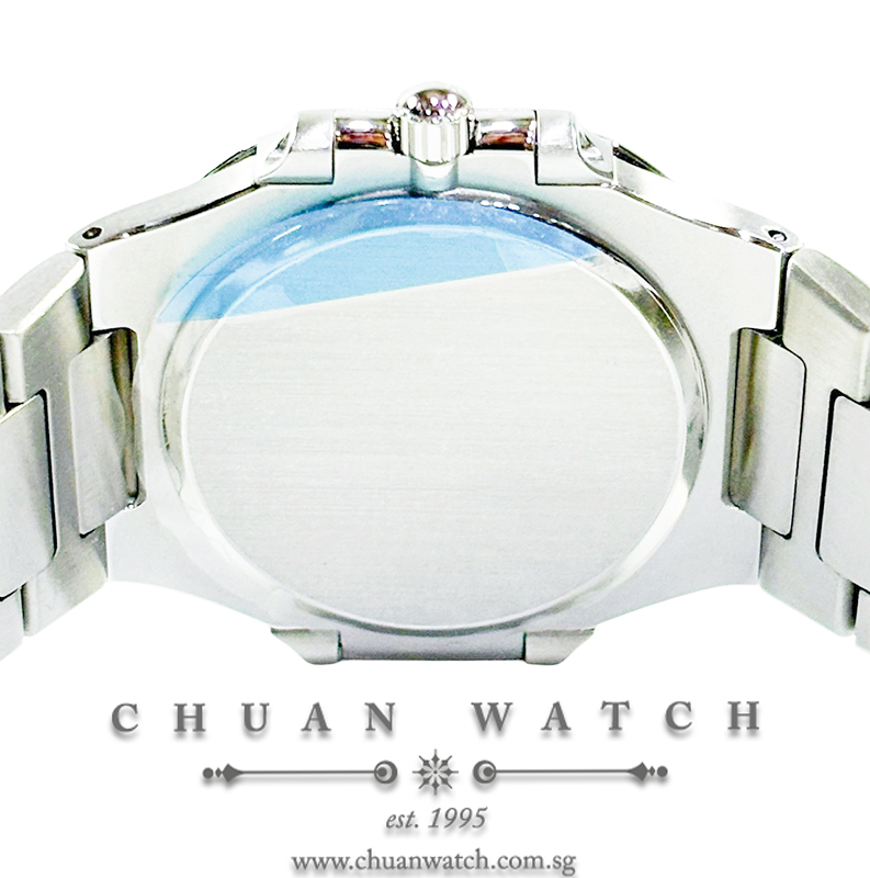 Patek Philippe Nautilus Quartz Steel 33mm 3900/1 White Tritium - Discontinued - Image 2